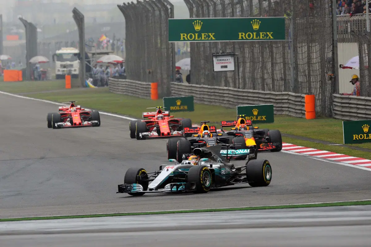 F1, GP Cina 2017: vince Hamilton. Secondo Vettel