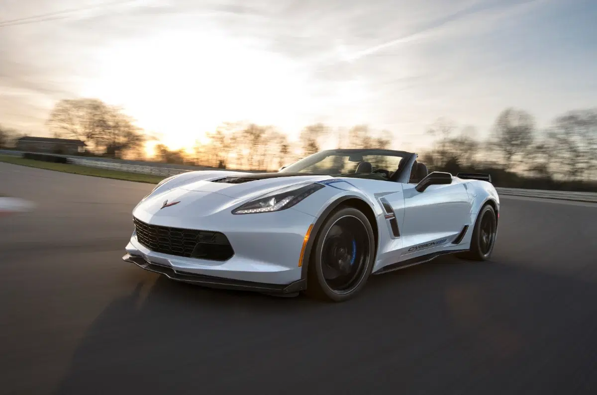 Carbon 65 Edition, la Corvette compie 65 anni (3)