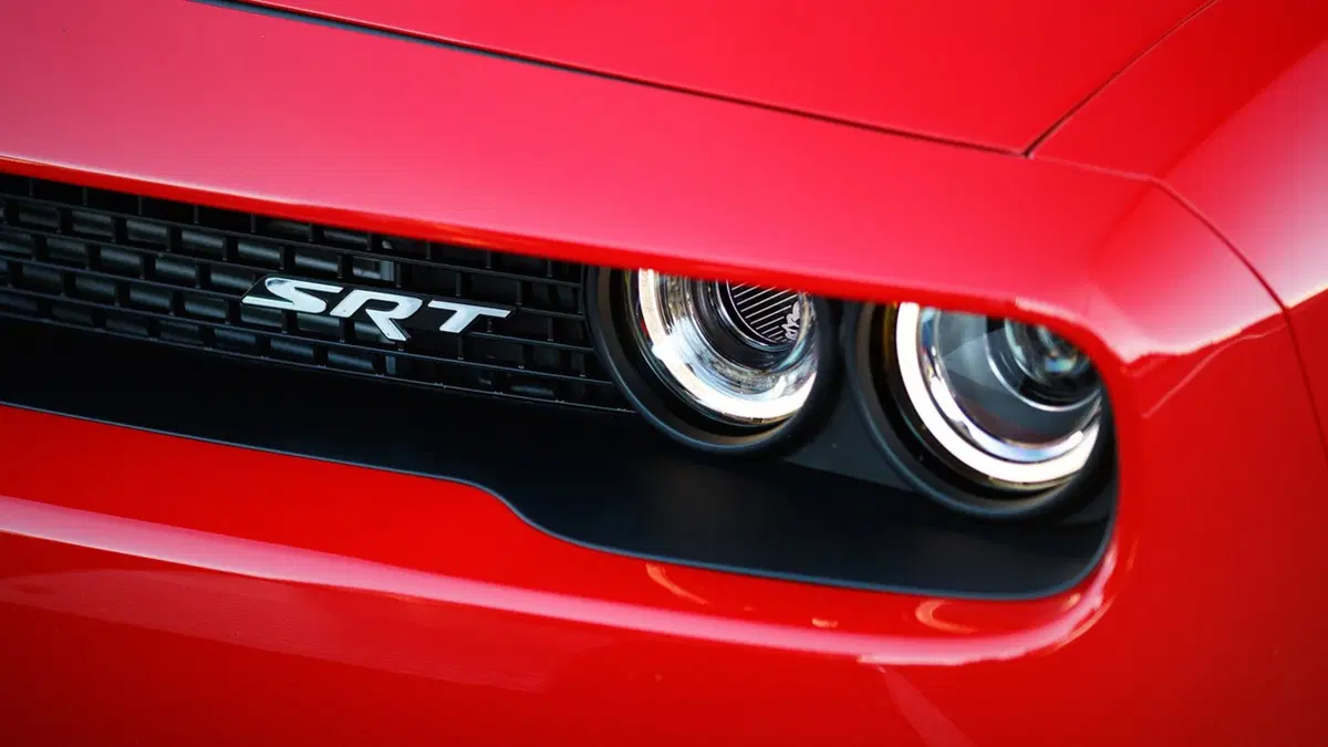 Dodge Challenger SRT Demon: anche le auto possono impennare [Video] (5)