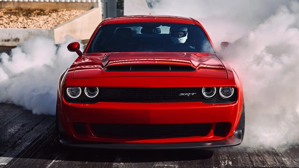 Dodge Challenger SRT Demon: anche le auto possono impennare [Video] (8)
