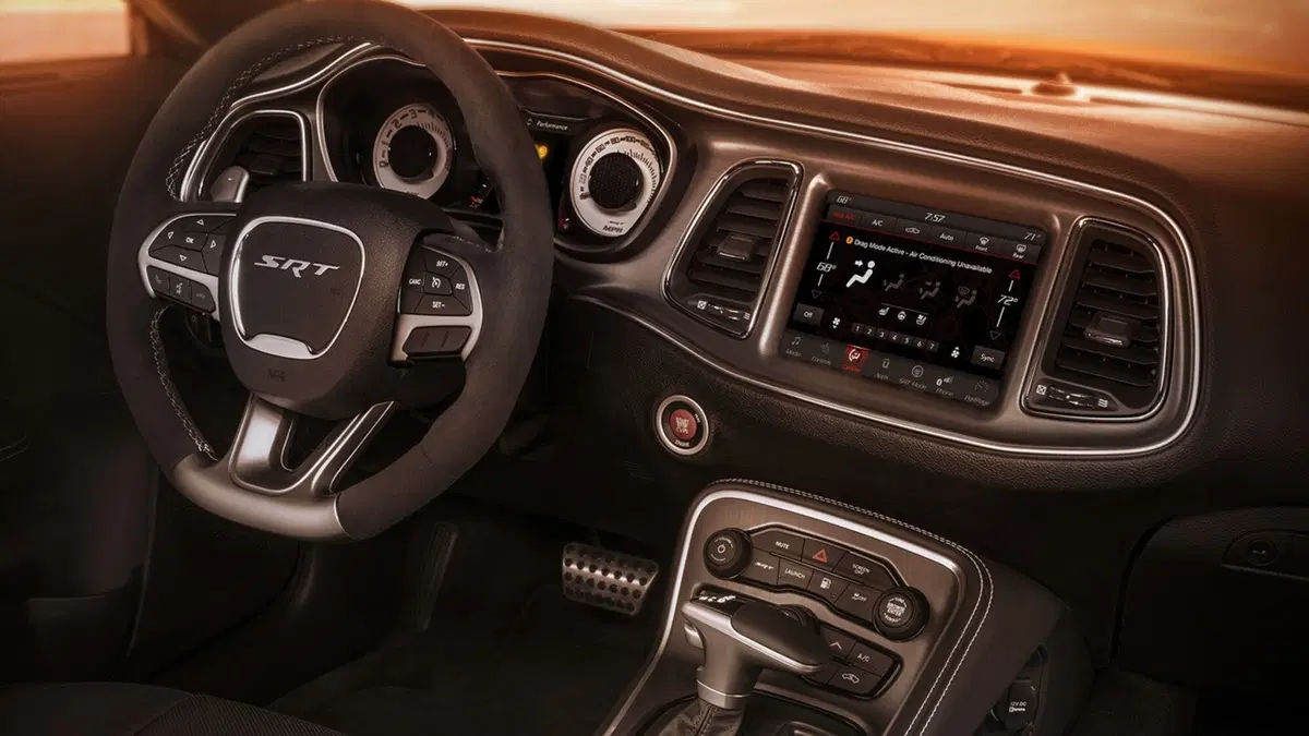 Dodge Challenger SRT Demon: anche le auto possono impennare [Video] (13)