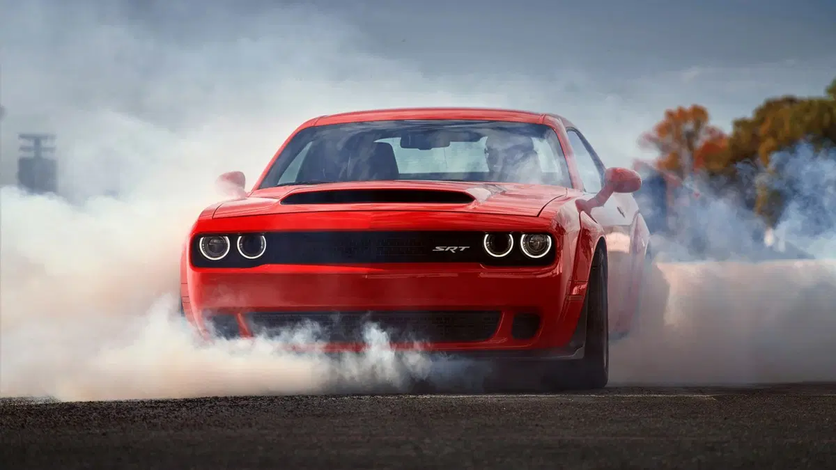 Dodge Challenger SRT Demon: anche le auto possono impennare [Video] (21)