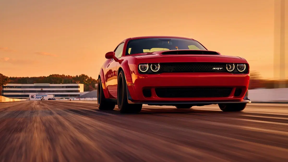 Dodge Challenger SRT Demon: anche le auto possono impennare [Video] (32)