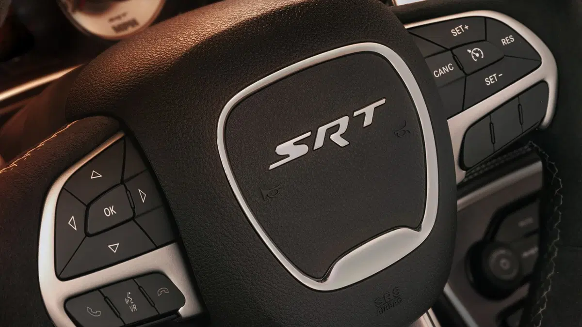 Dodge Challenger SRT Demon: anche le auto possono impennare [Video] (37)