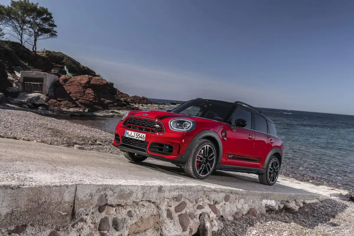 MINI Countryman John Cooper Works, ecco la seconda generazione (4)
