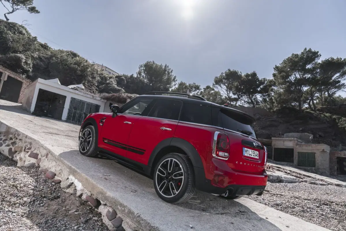 MINI Countryman John Cooper Works, ecco la seconda generazione (5)