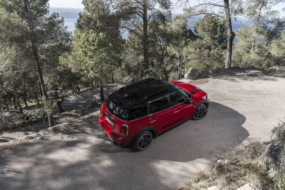 MINI Countryman John Cooper Works, ecco la seconda generazione (17)