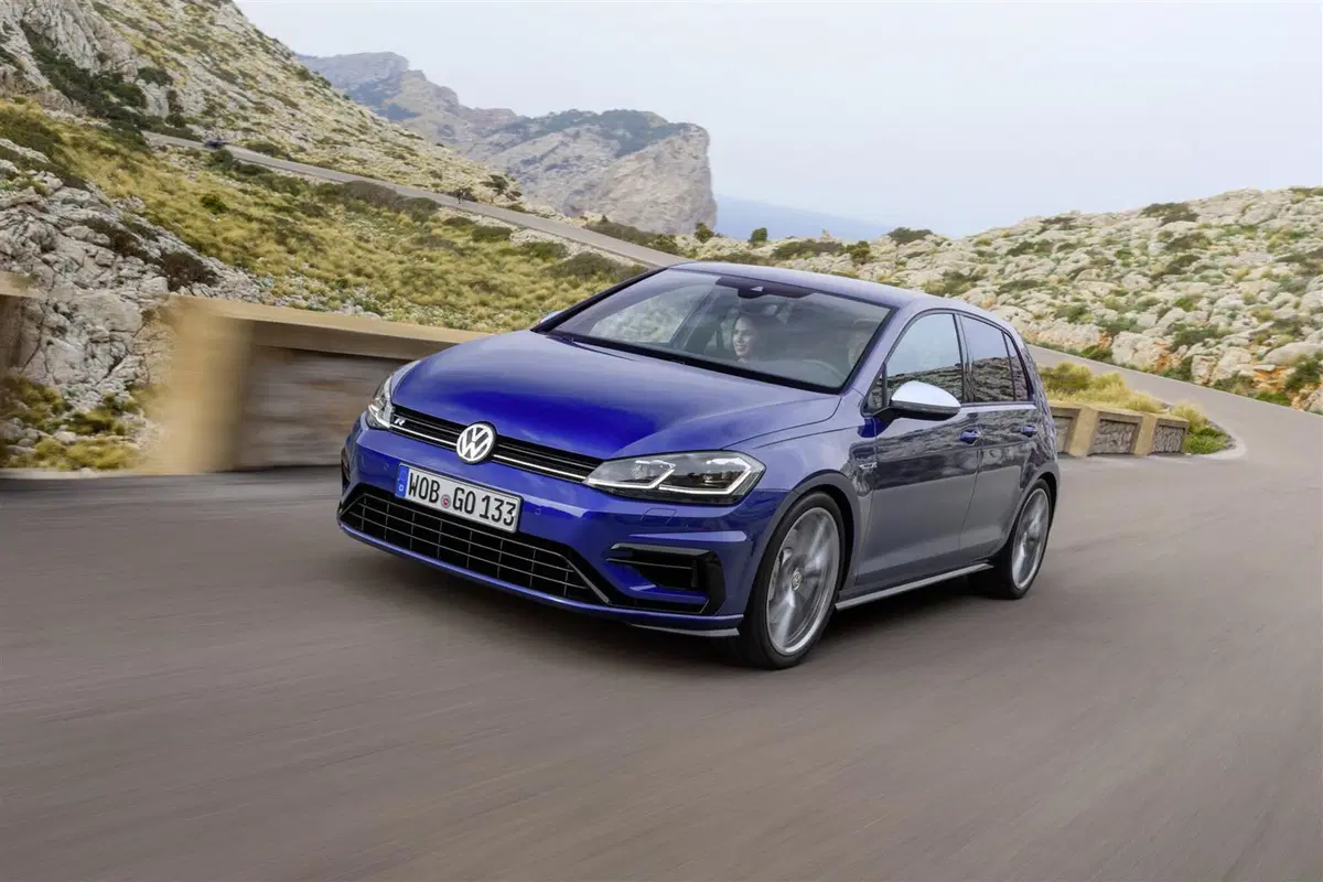 Volkswagen Golf R 2017 [Video Primo Test] (4)