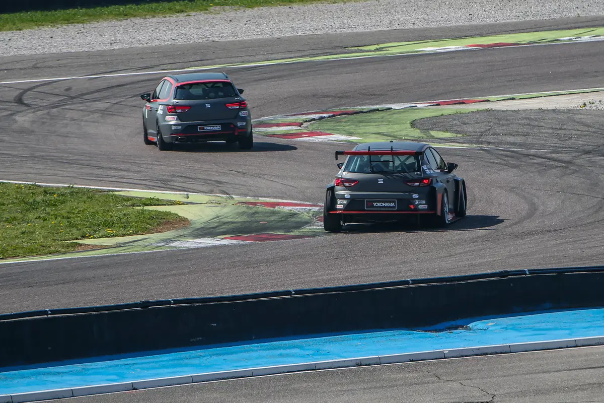 Il 2017 di Seat nel Motorsport: ecco le tre protagoniste TCR, Cup ed ST Cup [Video] (14)