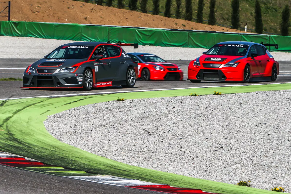 Il 2017 di Seat nel Motorsport: ecco le tre protagoniste TCR, Cup ed ST Cup [Video] (26)