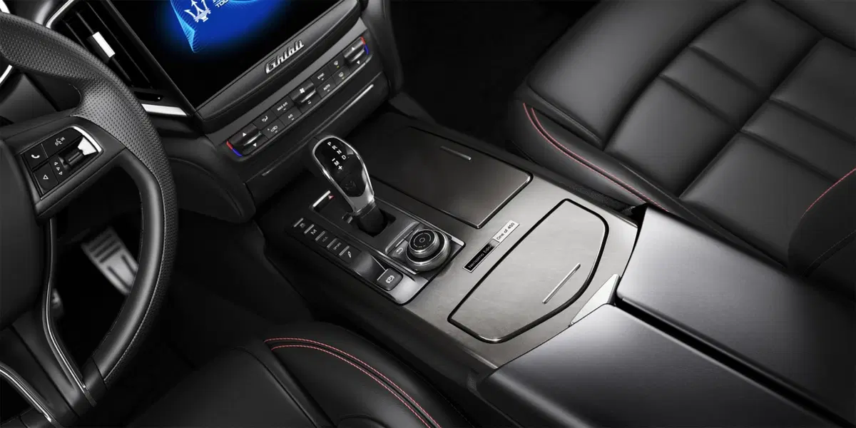 Maserati Ghibli Nerissimo, nero solo per gli USA (8)