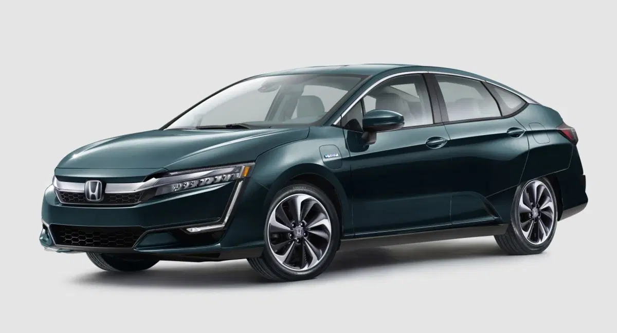 Honda Clarity: ora è anche plug-in ed elettrica (7)