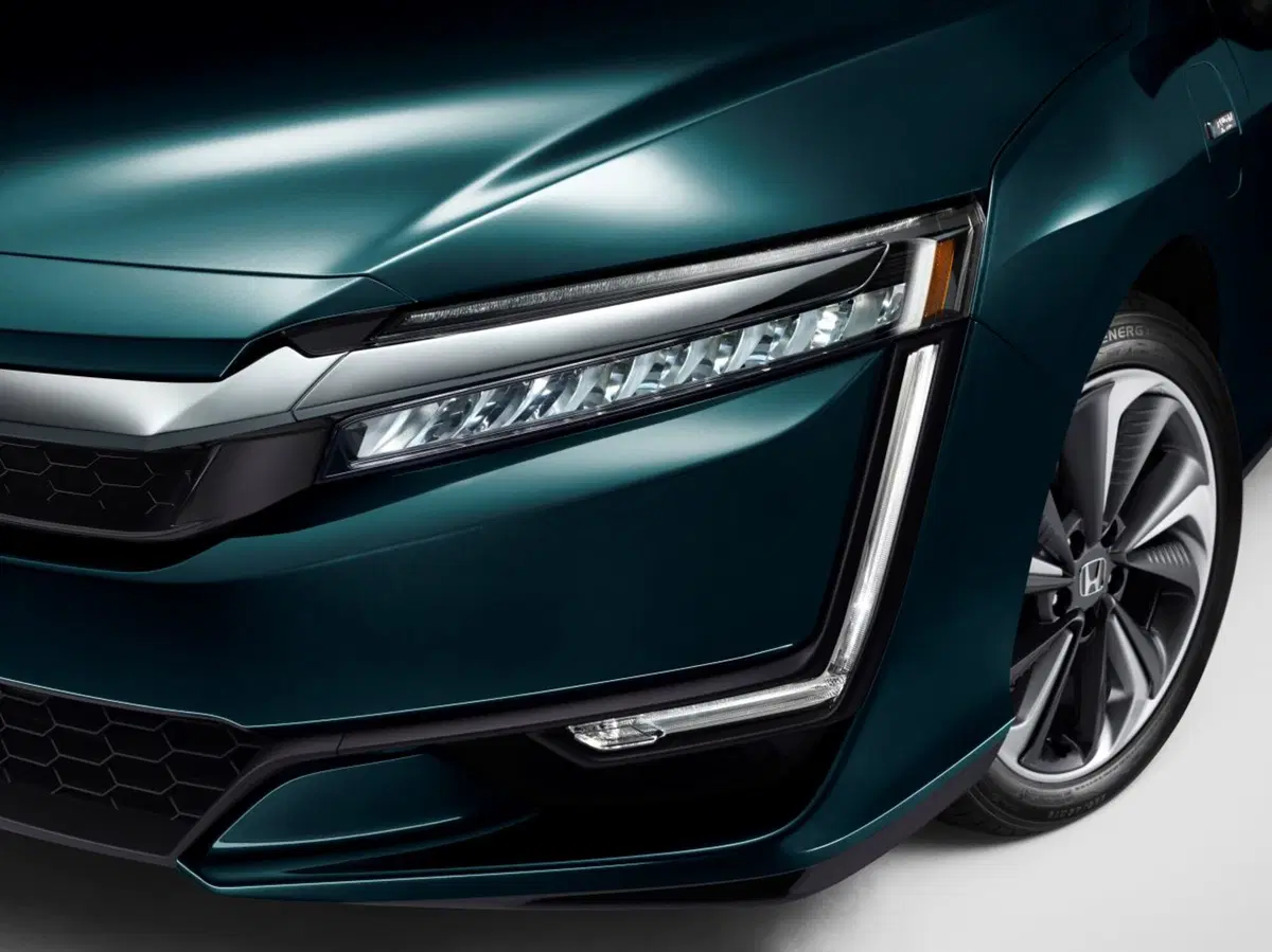 Honda Clarity: ora è anche plug-in ed elettrica (9)
