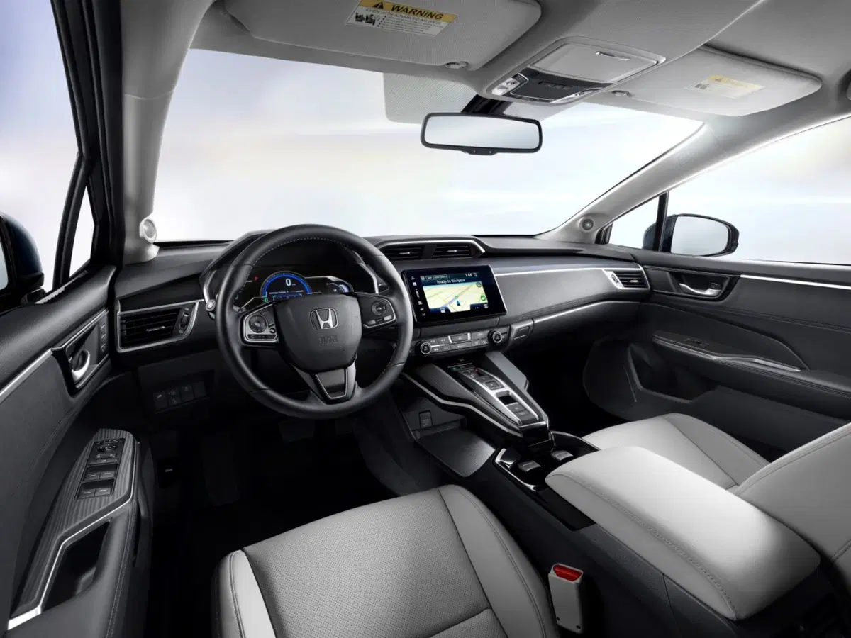 Honda Clarity: ora è anche plug-in ed elettrica (14)