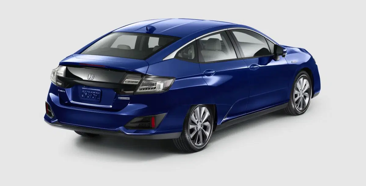 Honda Clarity: ora è anche plug-in ed elettrica (13)