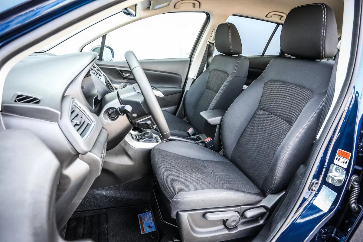 Quale comprare, Confronto: Peugeot 2008 PureTech Turbo 110 Vs Suzuki S-Cross 1.0 Boosterjet (3)