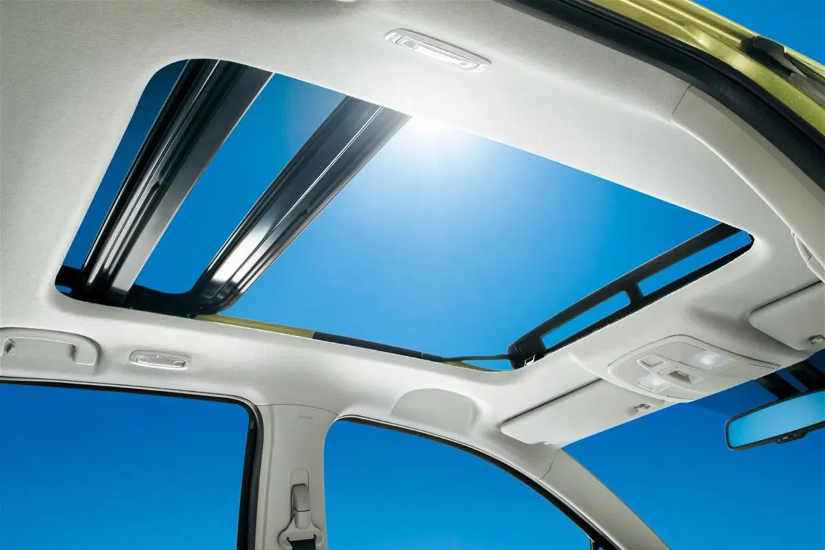 Quale comprare, Confronto: Peugeot 2008 PureTech Turbo 110 Vs Suzuki S-Cross 1.0 Boosterjet (7)