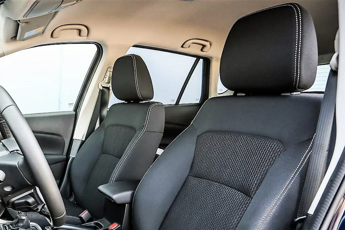 Quale comprare, Confronto: Peugeot 2008 PureTech Turbo 110 Vs Suzuki S-Cross 1.0 Boosterjet (6)