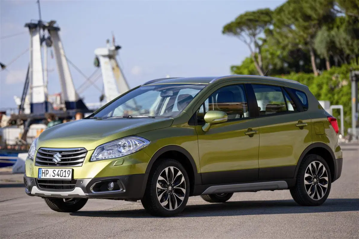 Quale comprare, Confronto: Peugeot 2008 PureTech Turbo 110 Vs Suzuki S-Cross 1.0 Boosterjet (5)