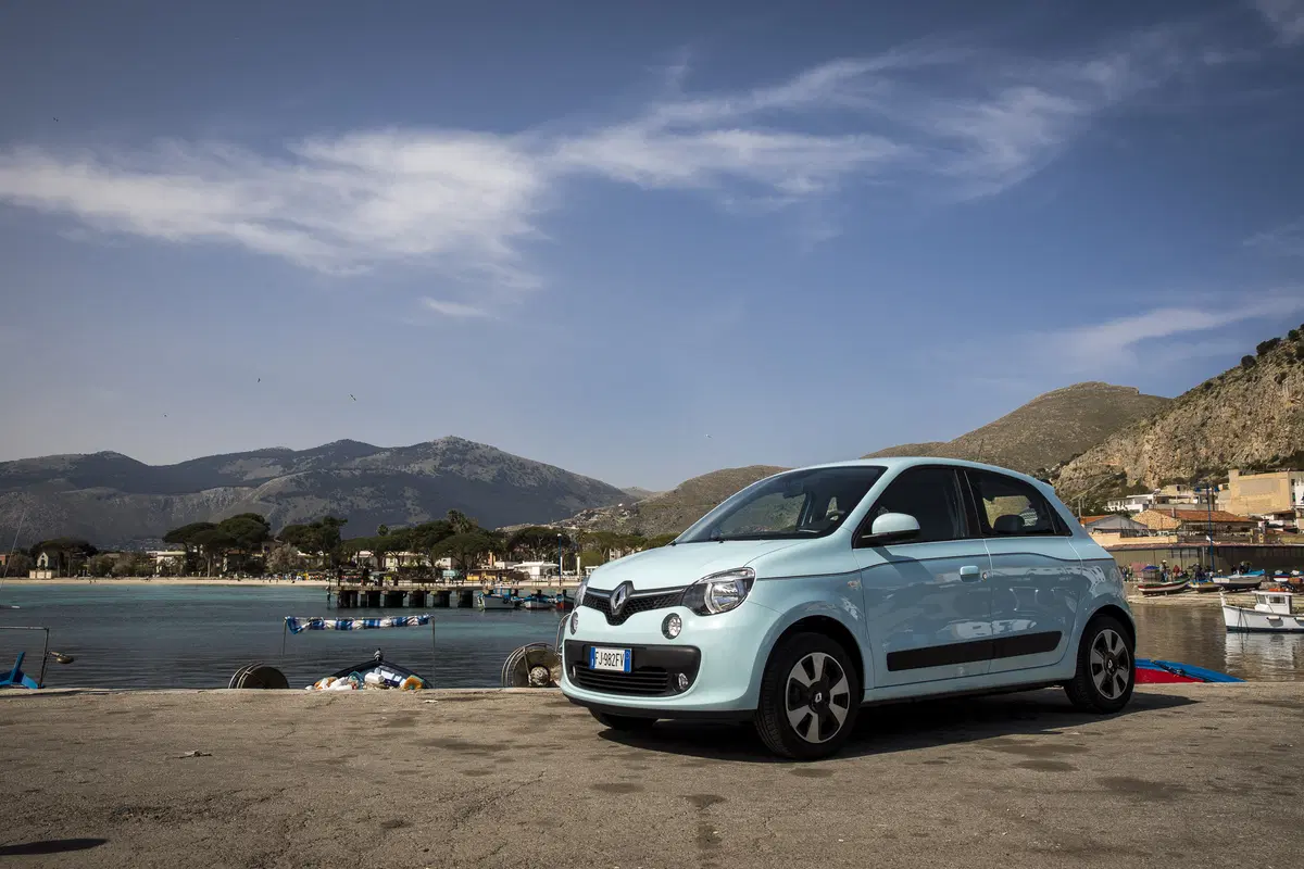 Renault Twingo | L'automatico per tutti... e per tutte! (6)