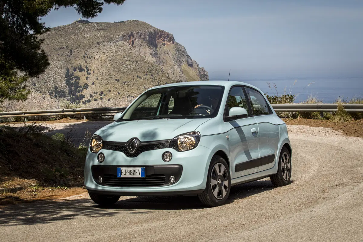 Renault Twingo | L'automatico per tutti... e per tutte! (12)