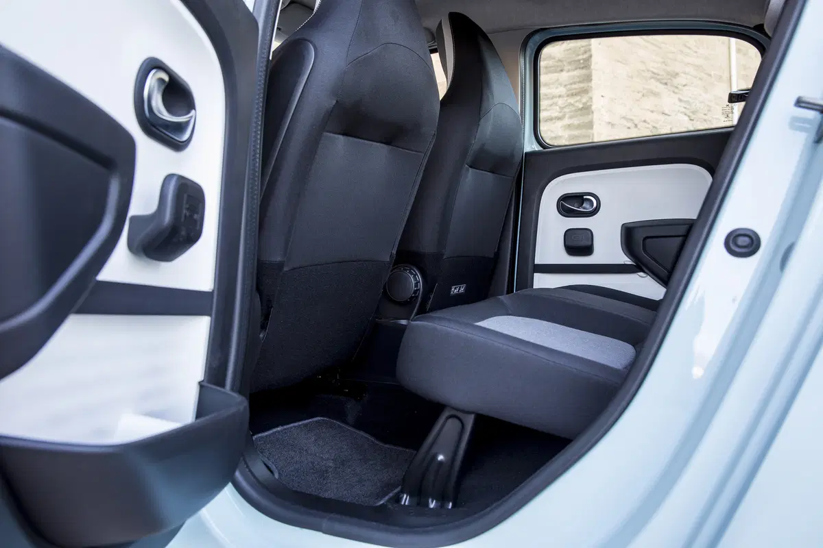 Renault Twingo | L'automatico per tutti... e per tutte! (14)