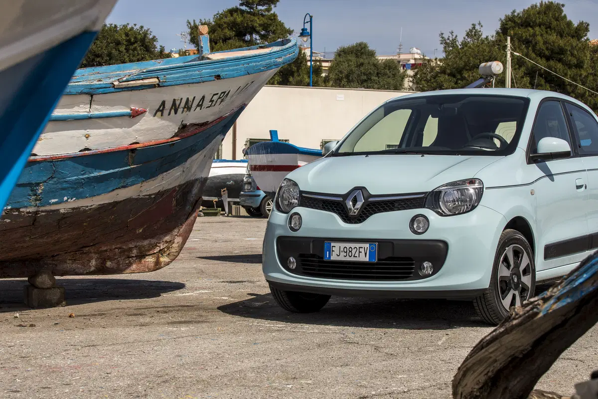 Renault Twingo | L'automatico per tutti... e per tutte! (18)