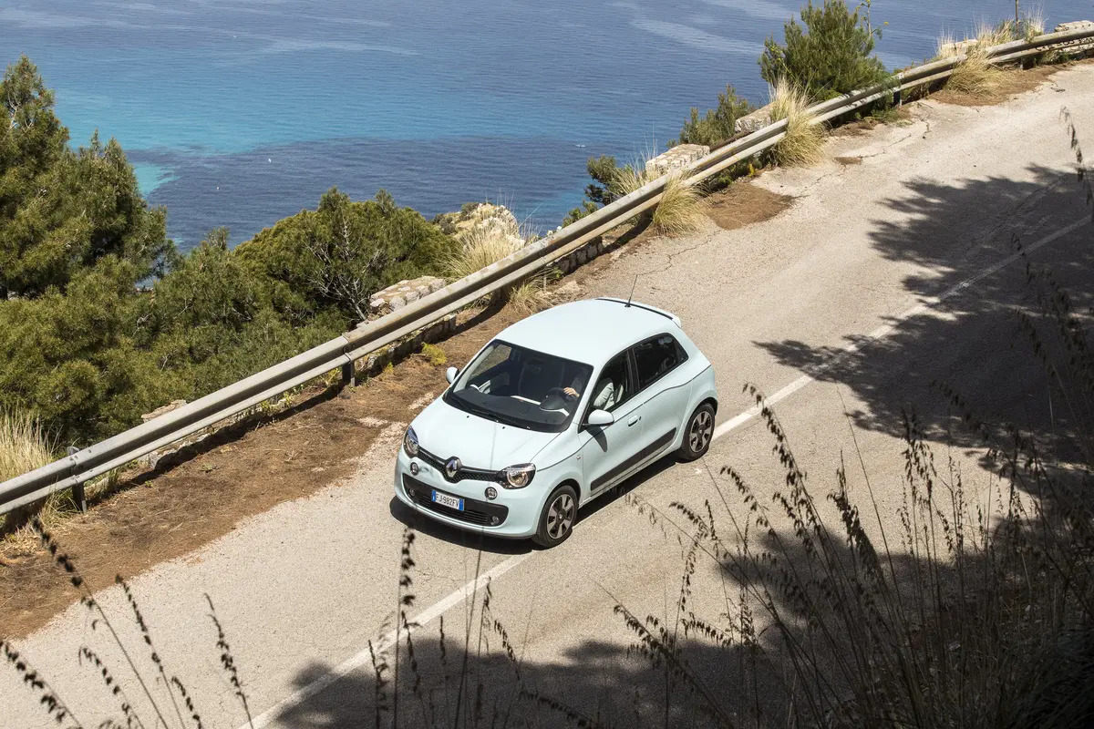 Renault Twingo | L'automatico per tutti... e per tutte! (22)