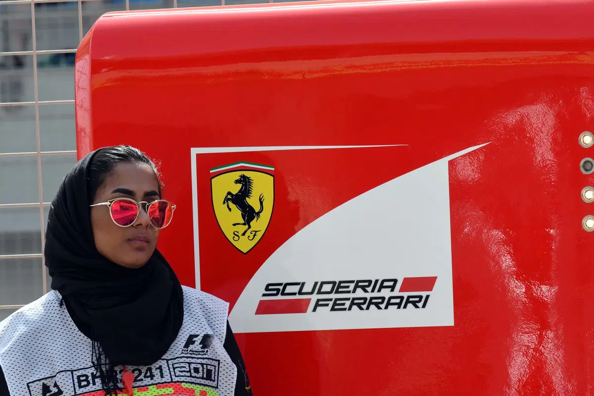 F1, Gp Bahrain 2017, FP2: Vettel davanti a tutti (6)