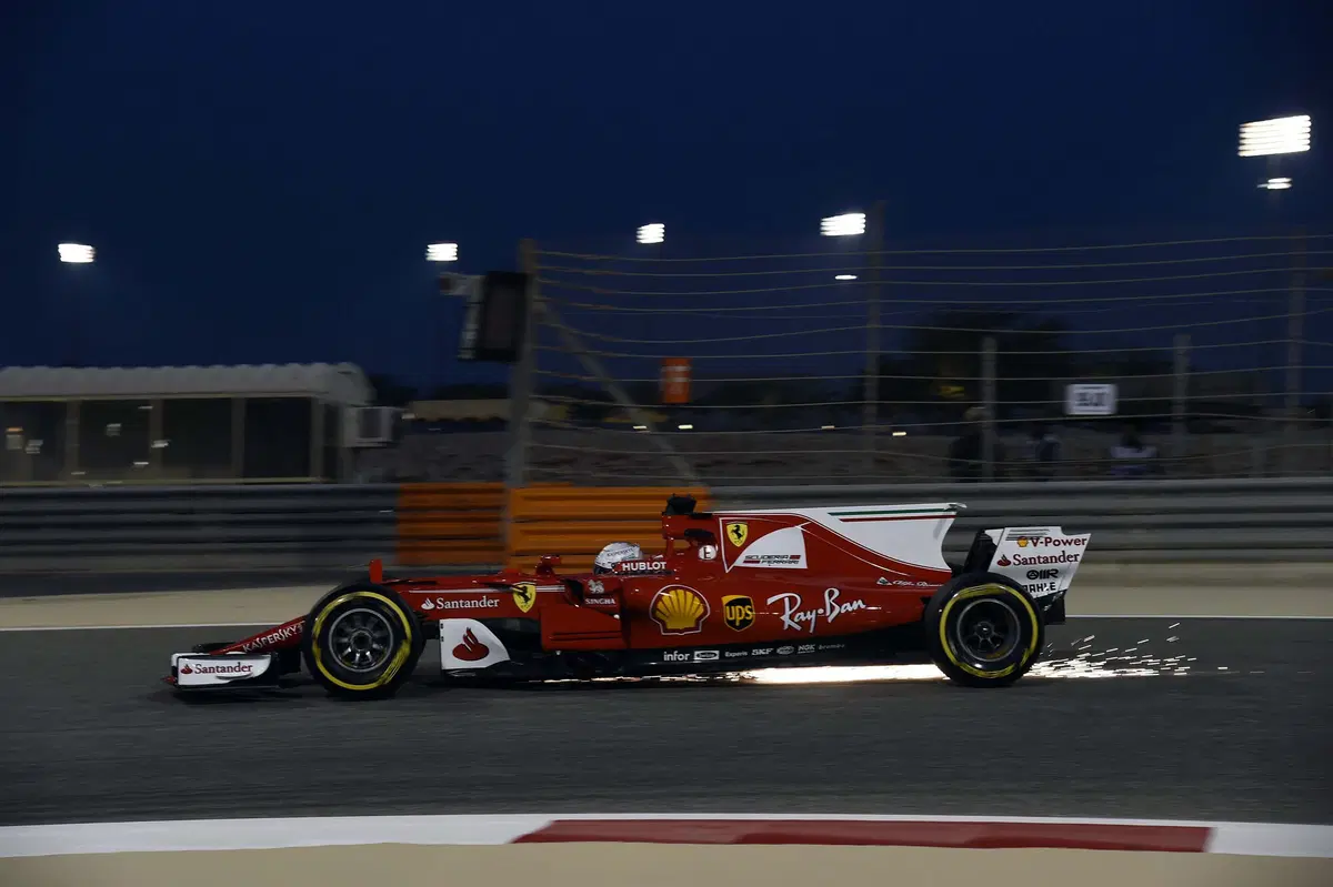 F1, Gp Bahrain 2017, FP2: Vettel davanti a tutti (12)