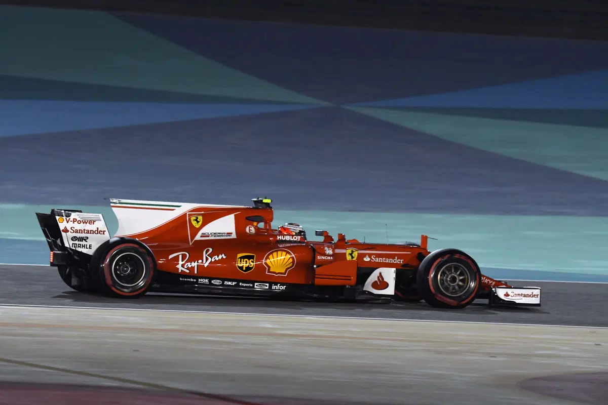 F1, Gp Bahrain 2017, FP2: Vettel davanti a tutti (21)