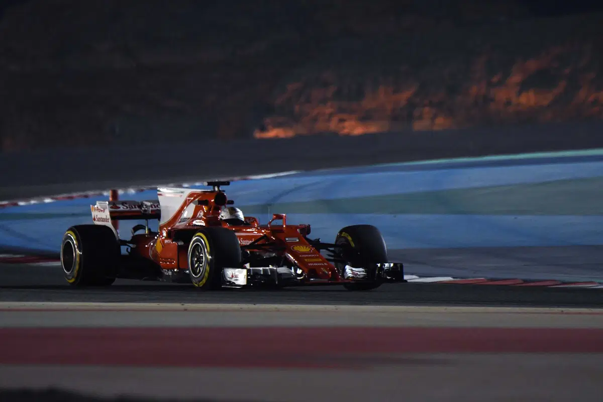 F1, Gp Bahrain 2017, FP2: Vettel davanti a tutti (22)