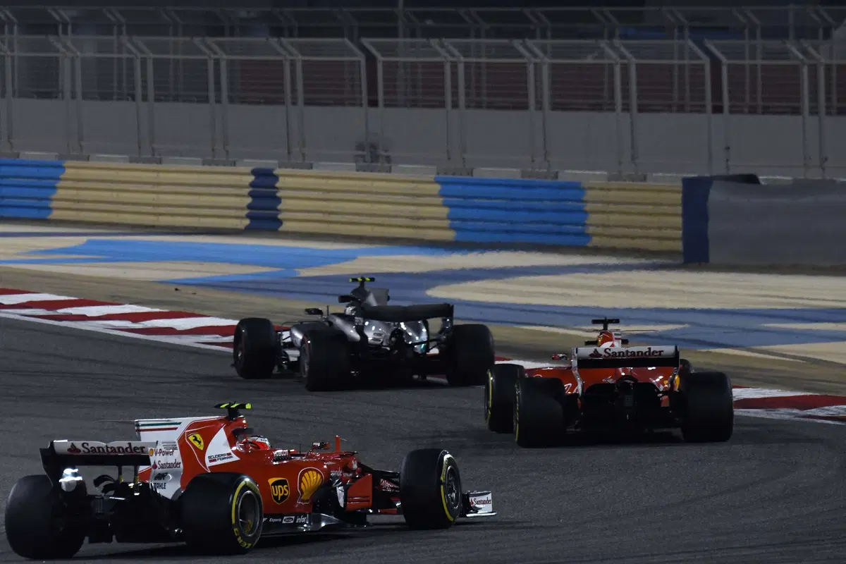 F1, Gp Bahrain 2017, FP2: Vettel davanti a tutti (26)