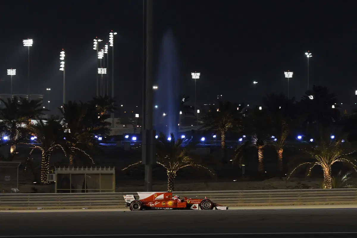 F1, GP Bahrain 2017: pole per Bottas. Terzo Vettel (25)