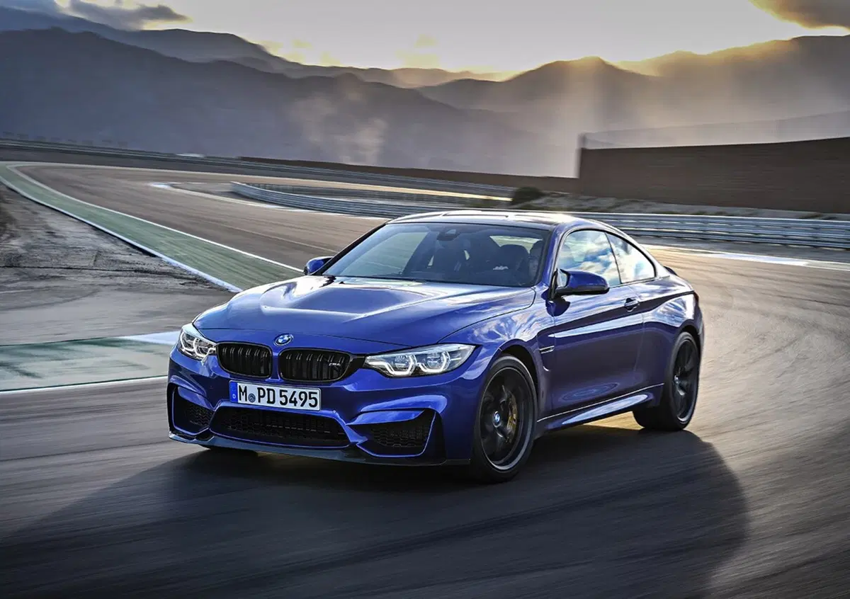 BMW M4 CS, la M4 &egrave; un po' pi&ugrave; cattiva 