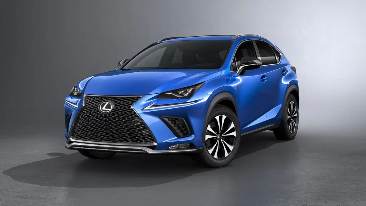 Lexus NX restyling 2017, il debutto a Shanghai (3)