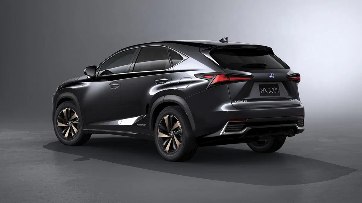 Lexus NX restyling 2017, il debutto a Shanghai