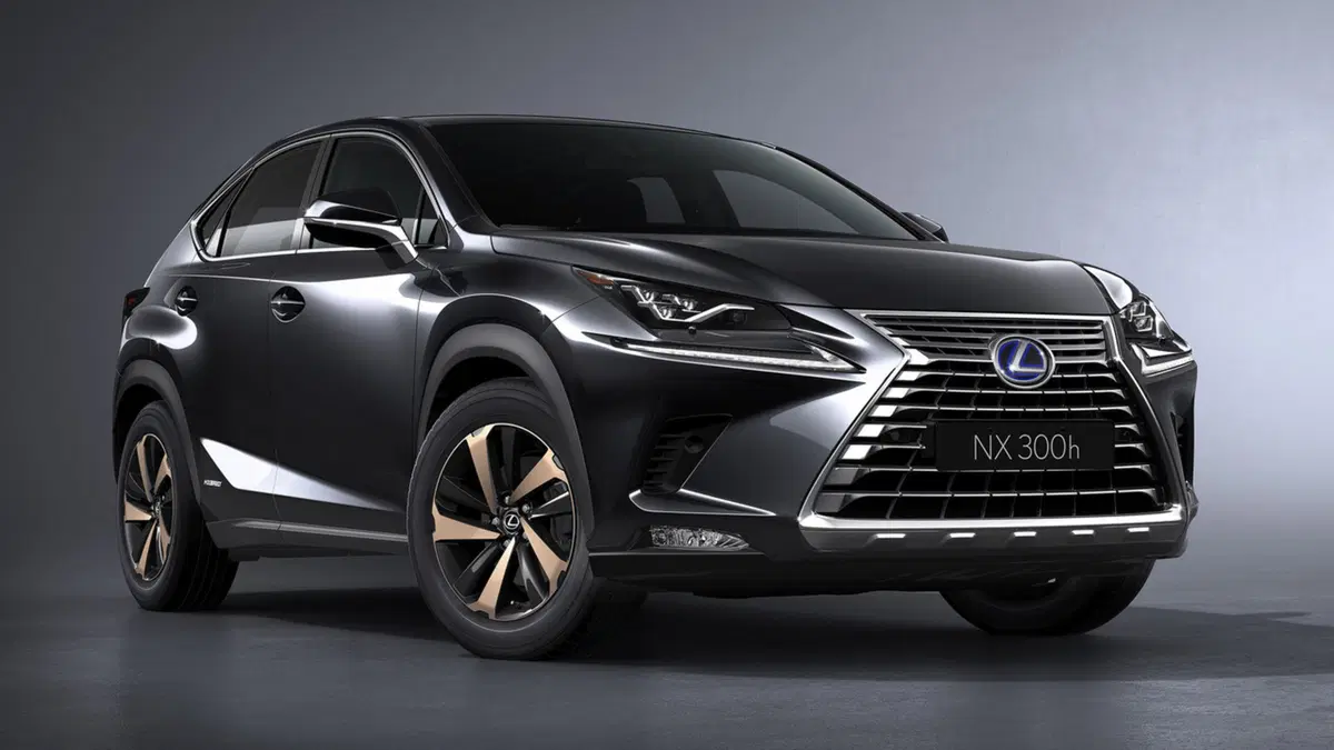 Lexus NX restyling 2017, il debutto a Shanghai (12)