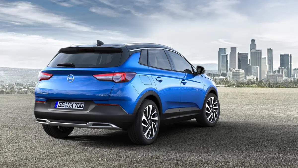 Grandland X, la famiglia SUV Opel si allarga (6)