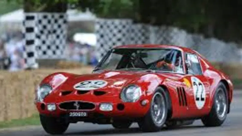 Guidare una 250 GTO come un kart? Perch&egrave; no! [Video]