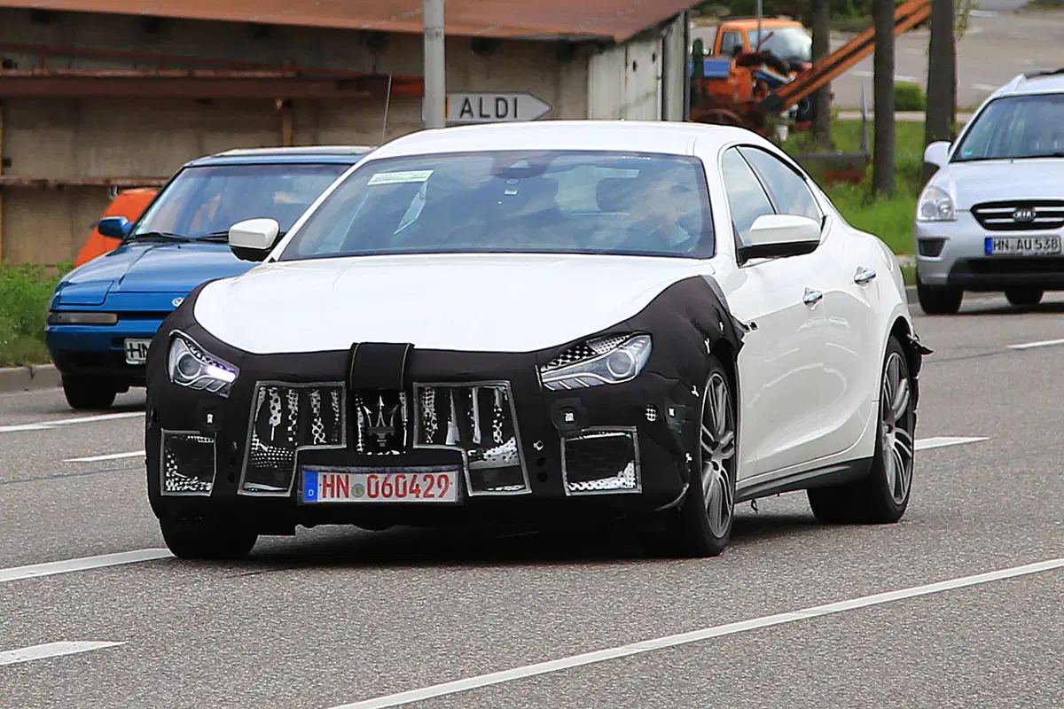 Maserati Ghibli 2017, quasi pronto il restyling.