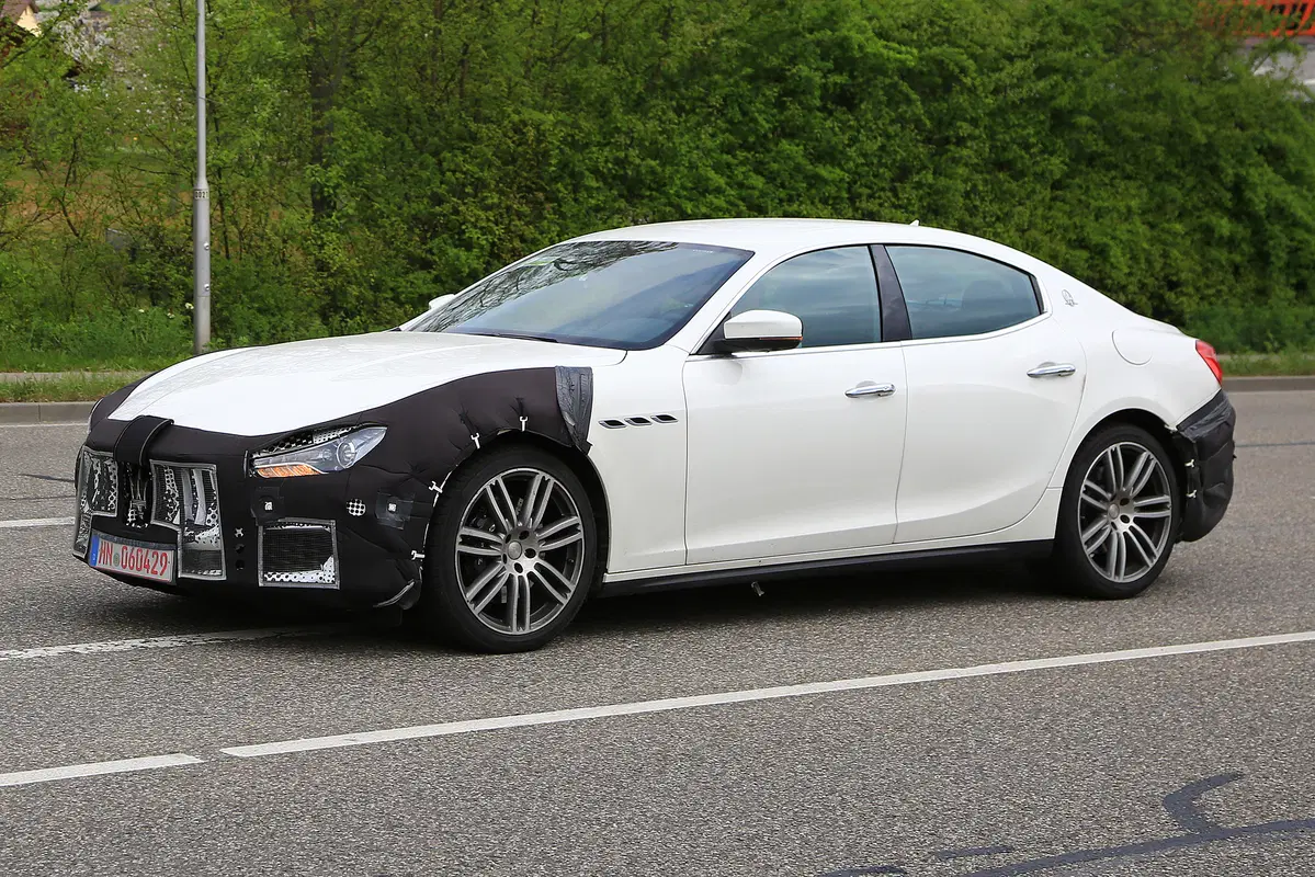Maserati Ghibli 2017, quasi pronto il restyling. (6)