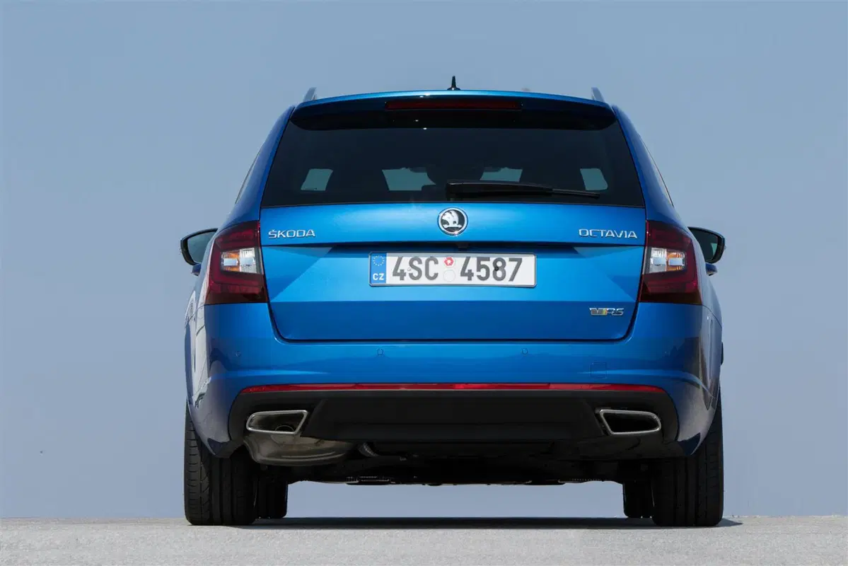 Skoda Octavia Scout e Octavia RS 2017 [Video Primo Test] (3)