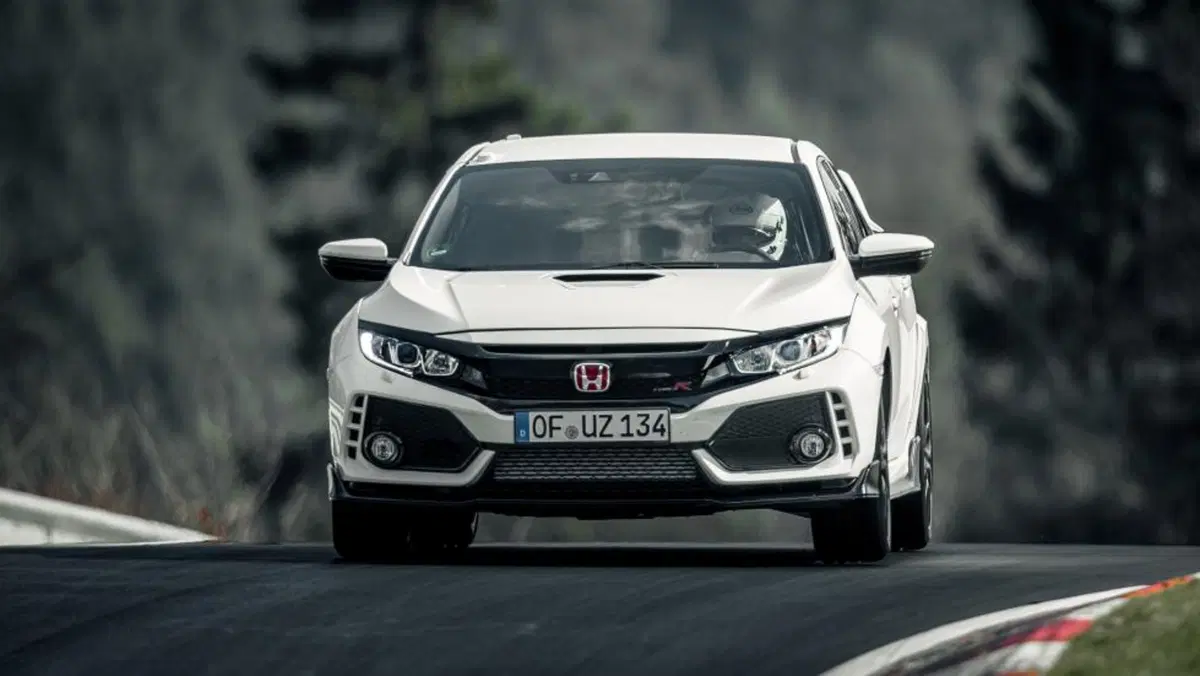 Honda Civic Type R, nuovo record al Nurburgring (3)