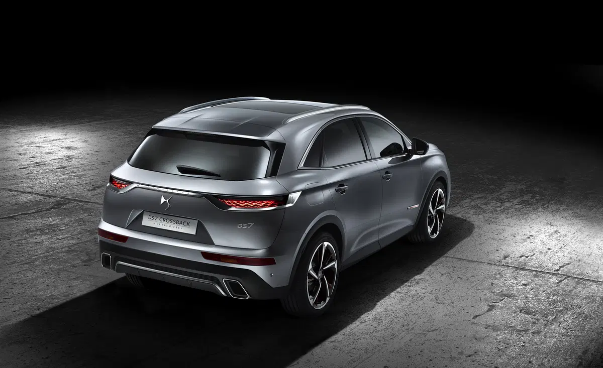 DS 7 Crossback La Première, edizione limitata per il lancio