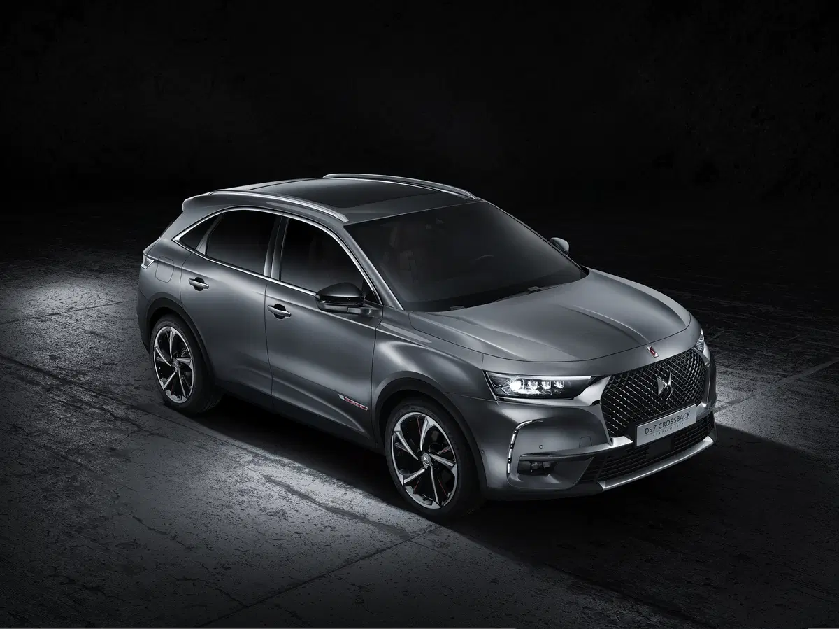 DS 7 Crossback La Première, edizione limitata per il lancio (3)