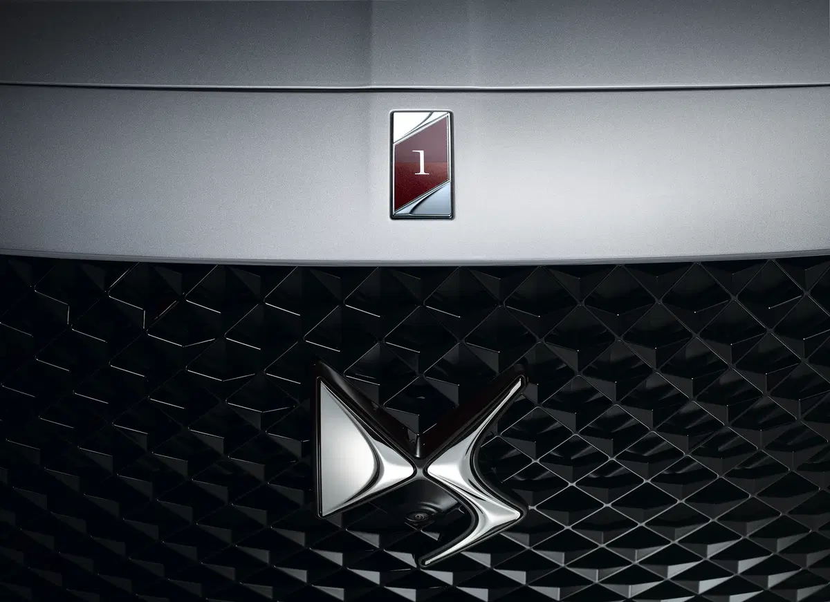 DS 7 Crossback La Première, edizione limitata per il lancio (9)