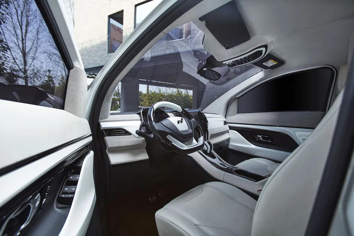 Iconiq Motors e W Motors scelgono la tecnologia elettrica svedese (3)
