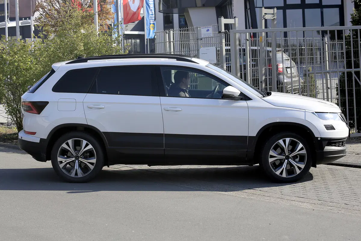 Skoda, test per l'erede della Yeti (5)