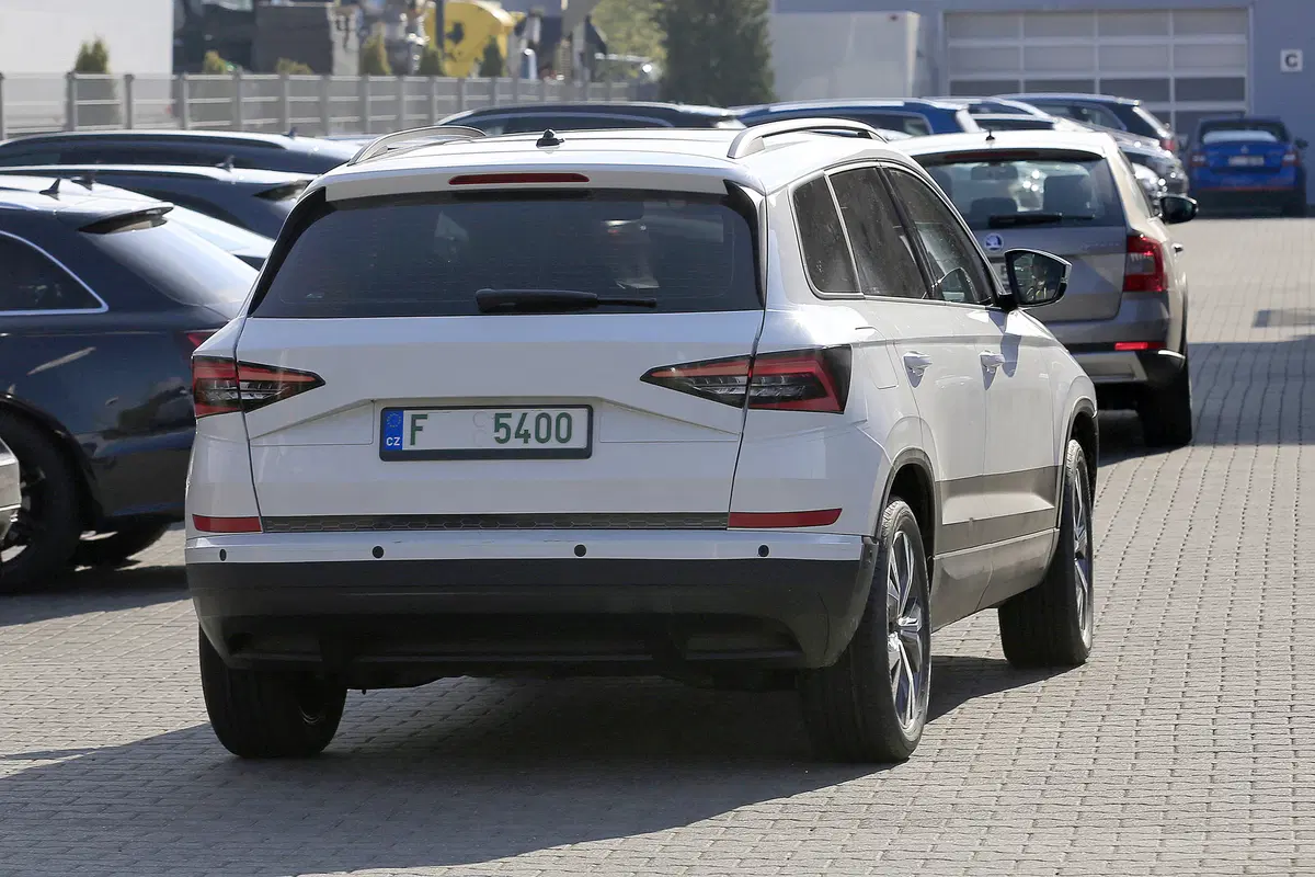 Skoda, test per l'erede della Yeti (6)
